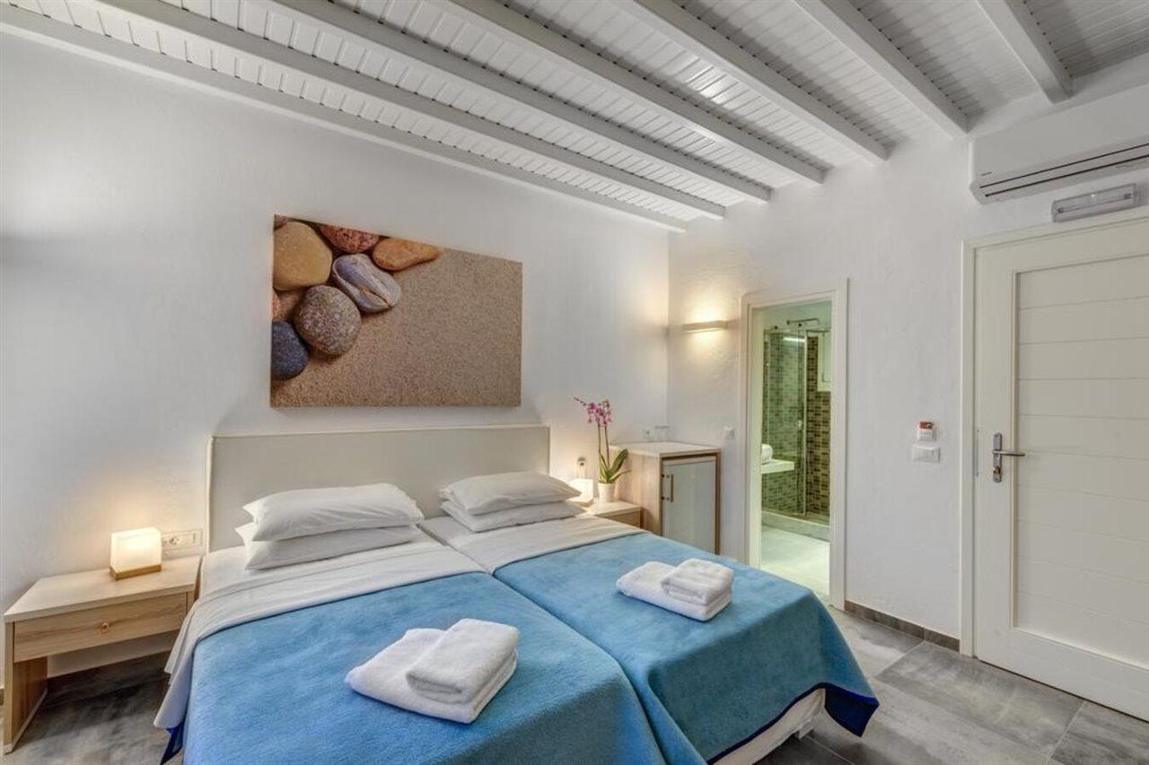 Makis Place Tourlos Bagian luar foto