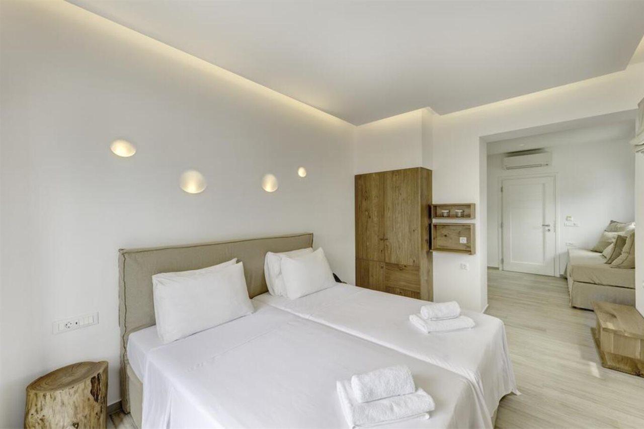 Makis Place Tourlos Bagian luar foto