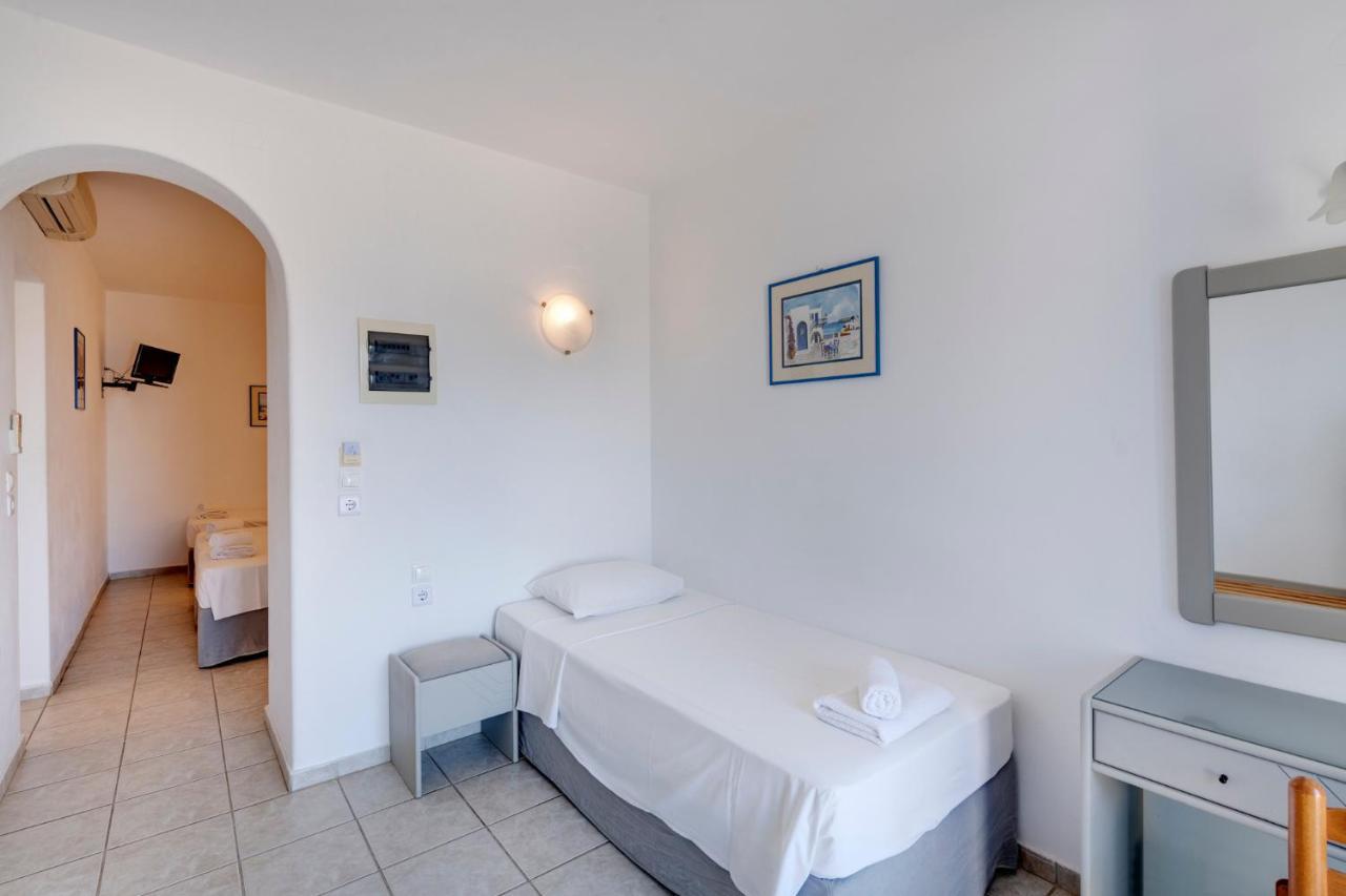 Makis Place Tourlos Bagian luar foto