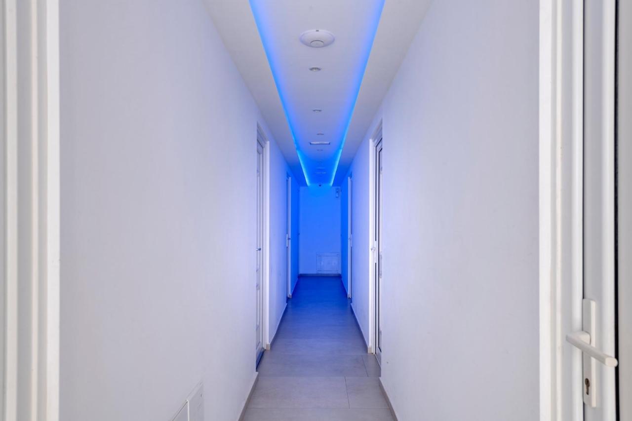 Makis Place Tourlos Bagian luar foto