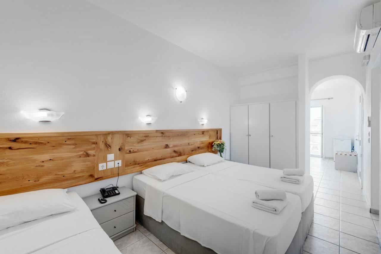 Makis Place Tourlos Bagian luar foto