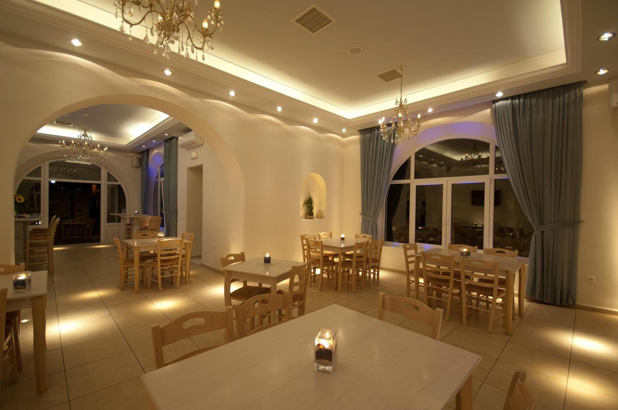 Makis Place Tourlos Bagian luar foto